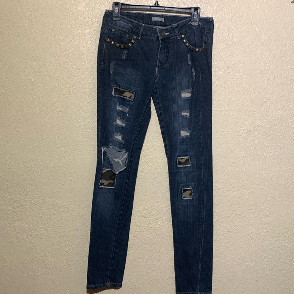 MAX Jeans 9 Jr Blue Embellished Ripped Skinny Patches Stretch Cotton Spandex